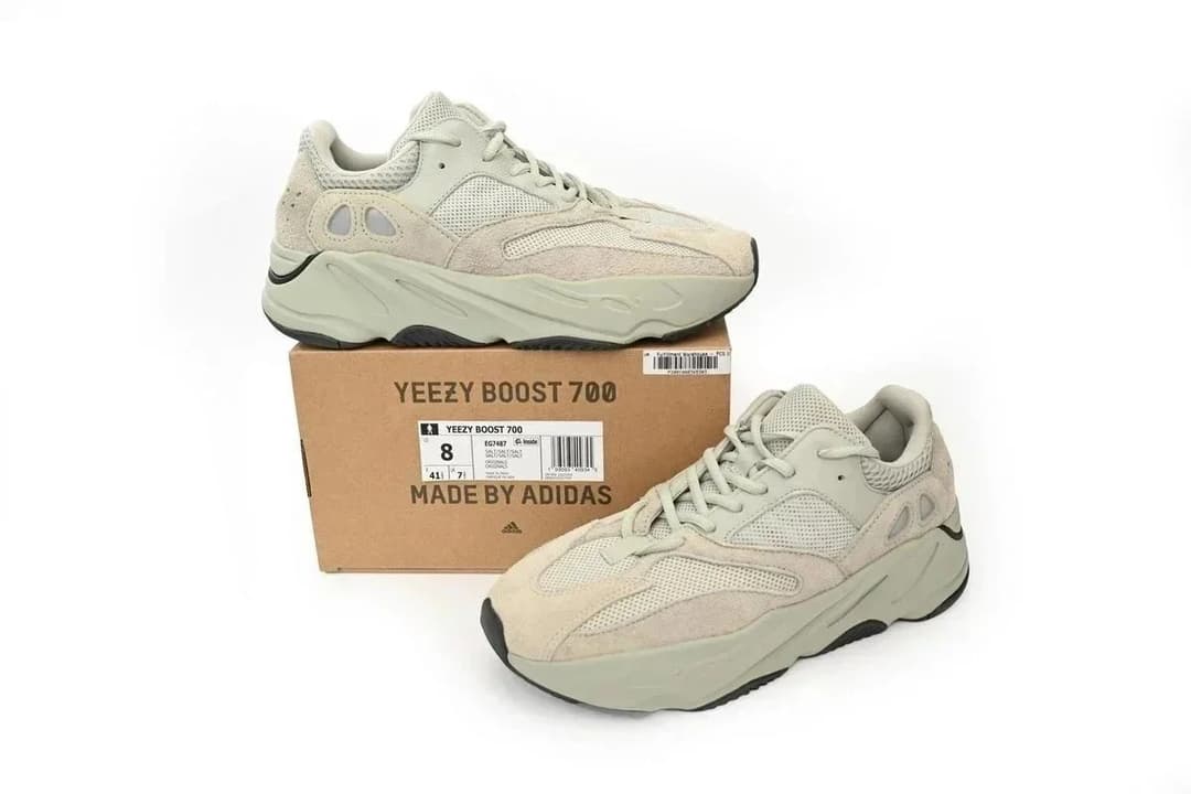 [OG Batch] Yeezy 700